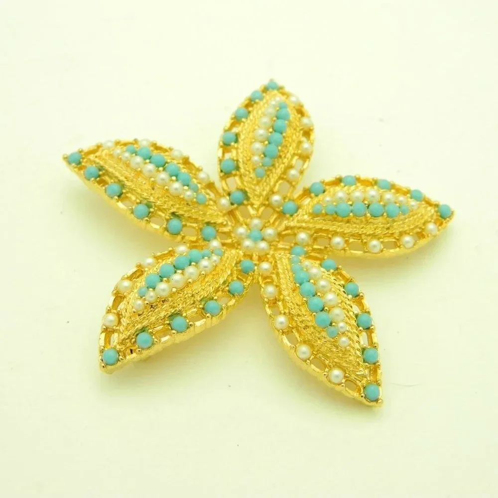 Sarah Coventry Starfish Brooch